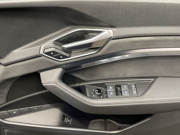 Used Audi e-tron 2022 for sale - 76267215: Photo 25