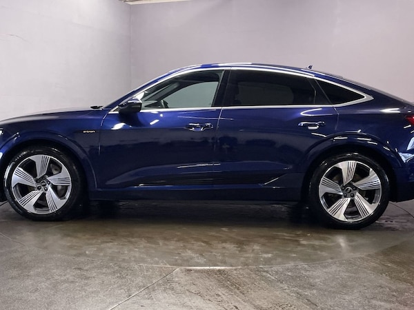 Used Audi e-tron 2022 for sale - 76267215: Photo 5