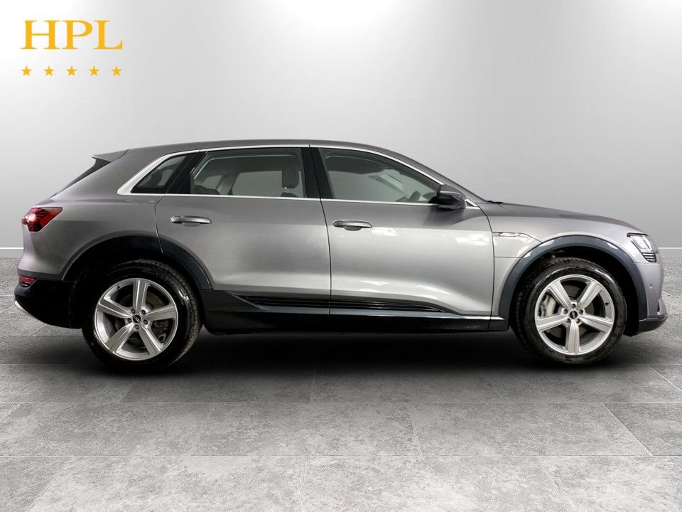 Used Audi e-tron 2021 for sale - 77642584: Photo 8