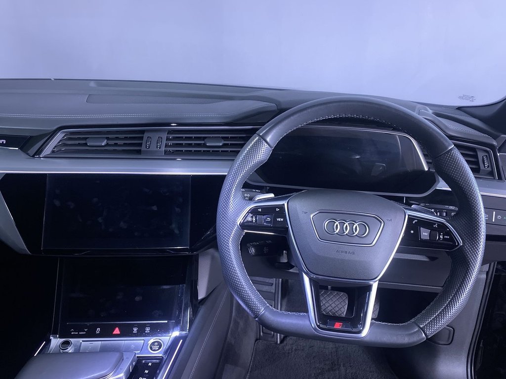 Used Audi e-tron 2021 for sale - 76670690: Photo 16