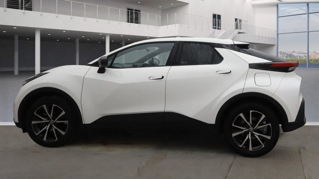 Used Toyota C-HR 2025 for sale - 76454491: Photo 6