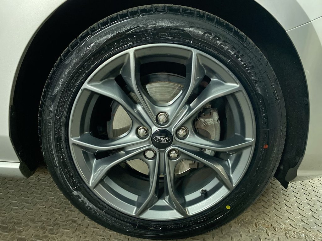 Used Ford Focus 2020 for sale - 76038907: Photo 12