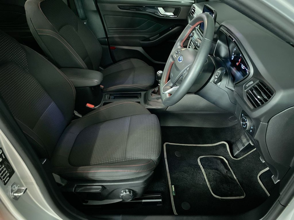 Used Ford Focus 2020 for sale - 76038907: Photo 15