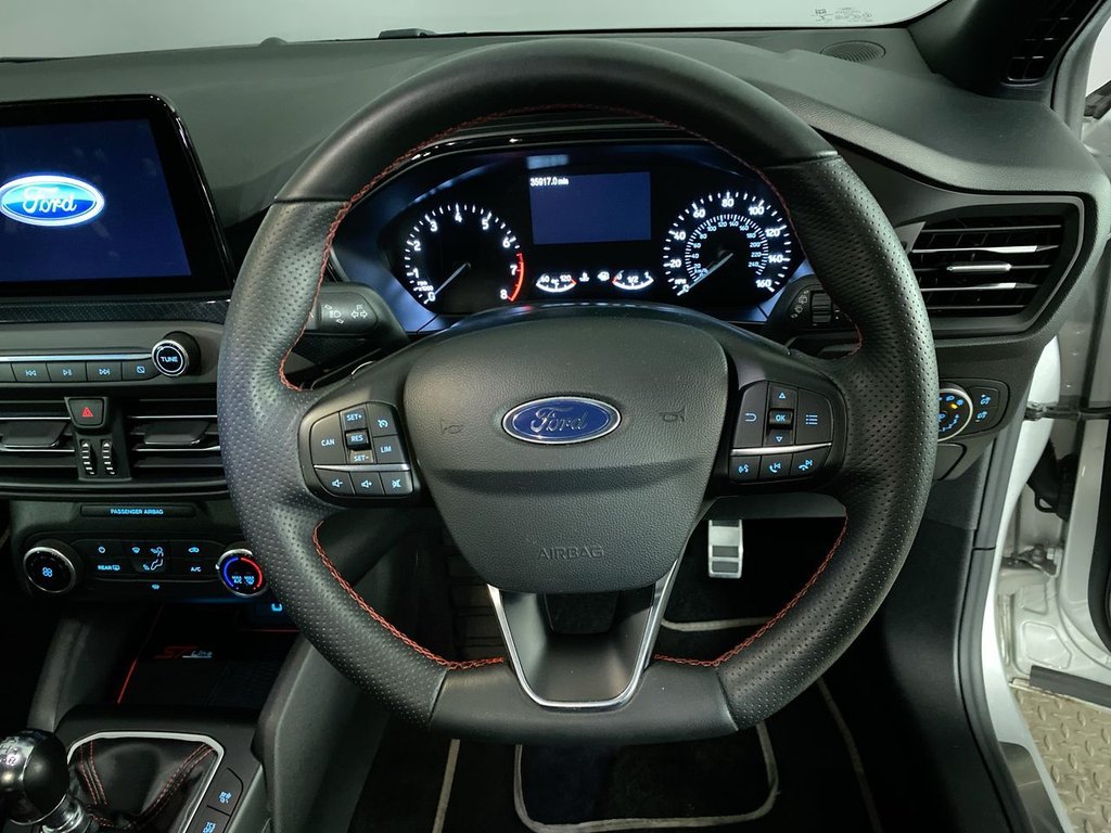 Used Ford Focus 2020 for sale - 76038907: Photo 16