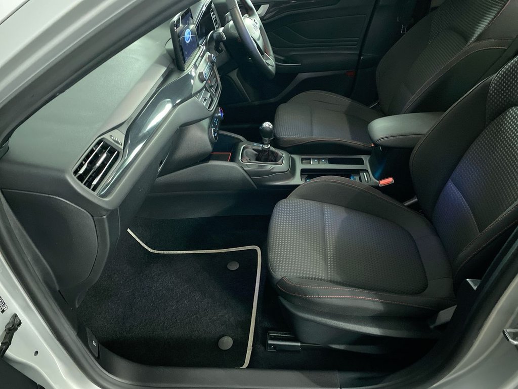 Used Ford Focus 2020 for sale - 76038907: Photo 17