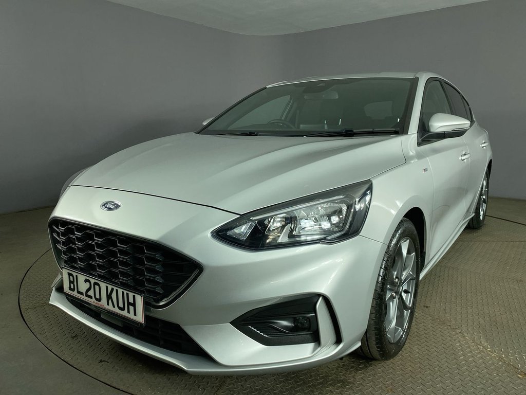 Used Ford Focus 2020 for sale - 76038907: Photo 4
