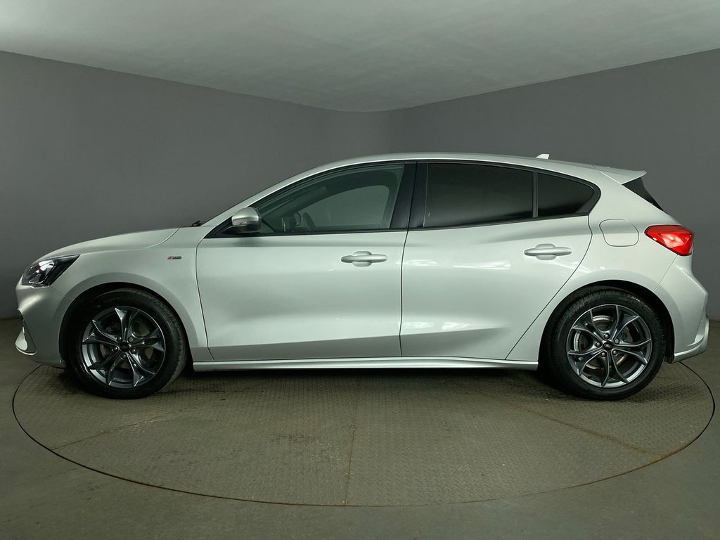Used Ford Focus 2020 for sale - 76038907: Photo 5