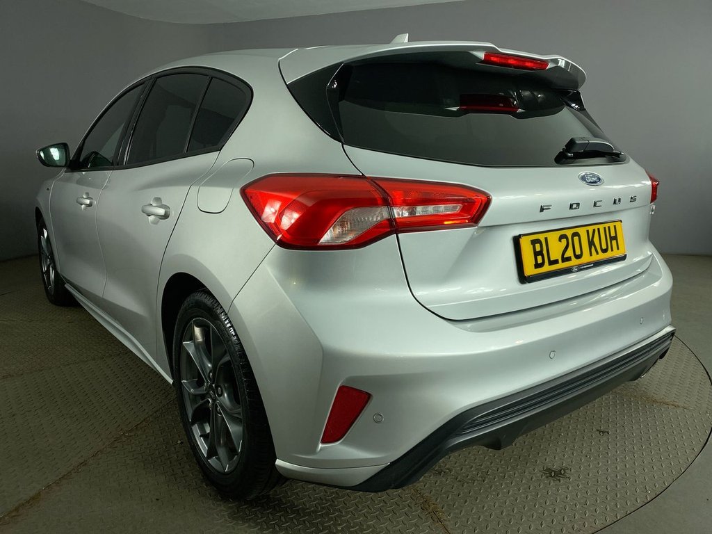 Used Ford Focus 2020 for sale - 76038907: Photo 6