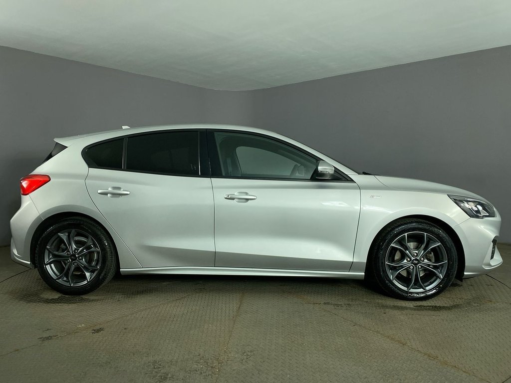 Used Ford Focus 2020 for sale - 76038907: Photo 9