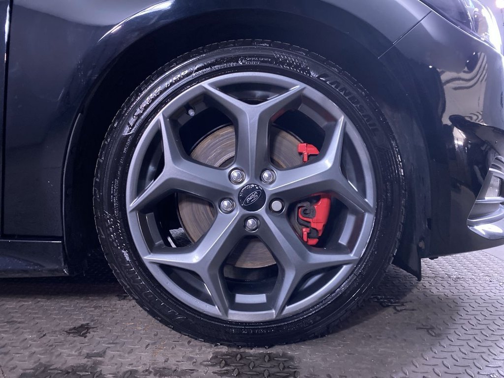 Used Ford Focus 2017 for sale - 76333908: Photo 12