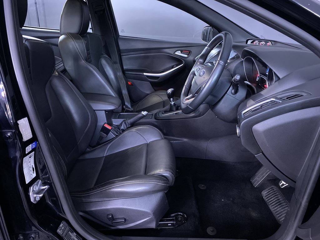 Used Ford Focus 2017 for sale - 76333908: Photo 15