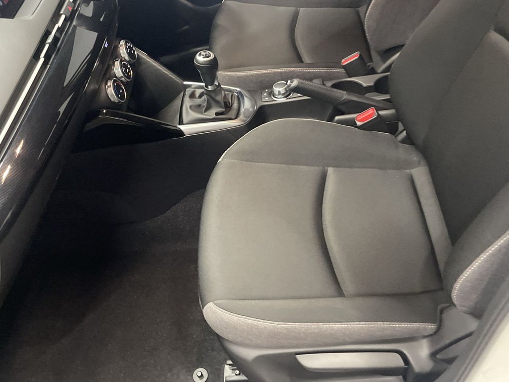 Used Mazda Mazda2 2023 for sale - 77121523: Photo 17