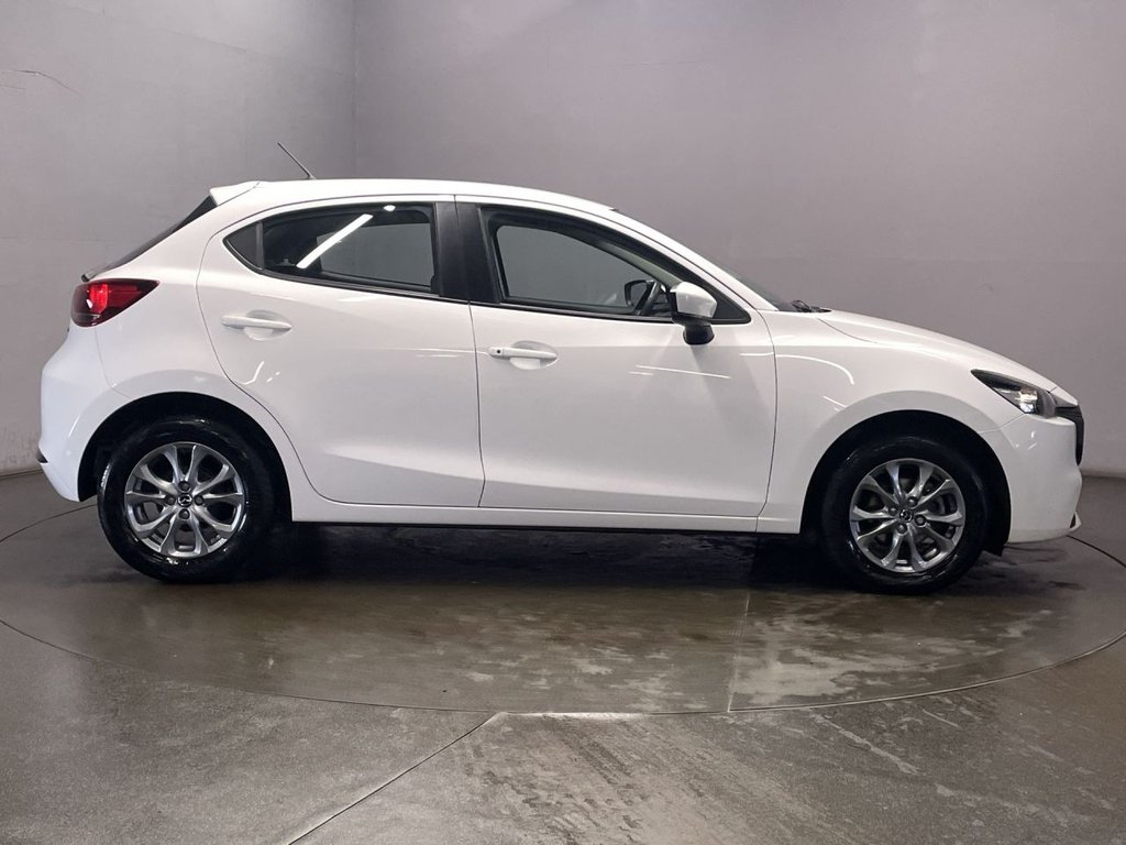 Used Mazda Mazda2 2023 for sale - 77121523: Photo 9