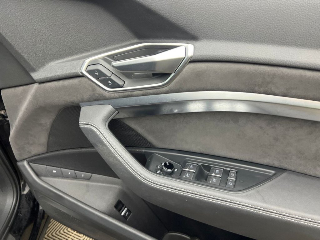 Used Audi e-tron 2021 for sale - 76470133: Photo 10