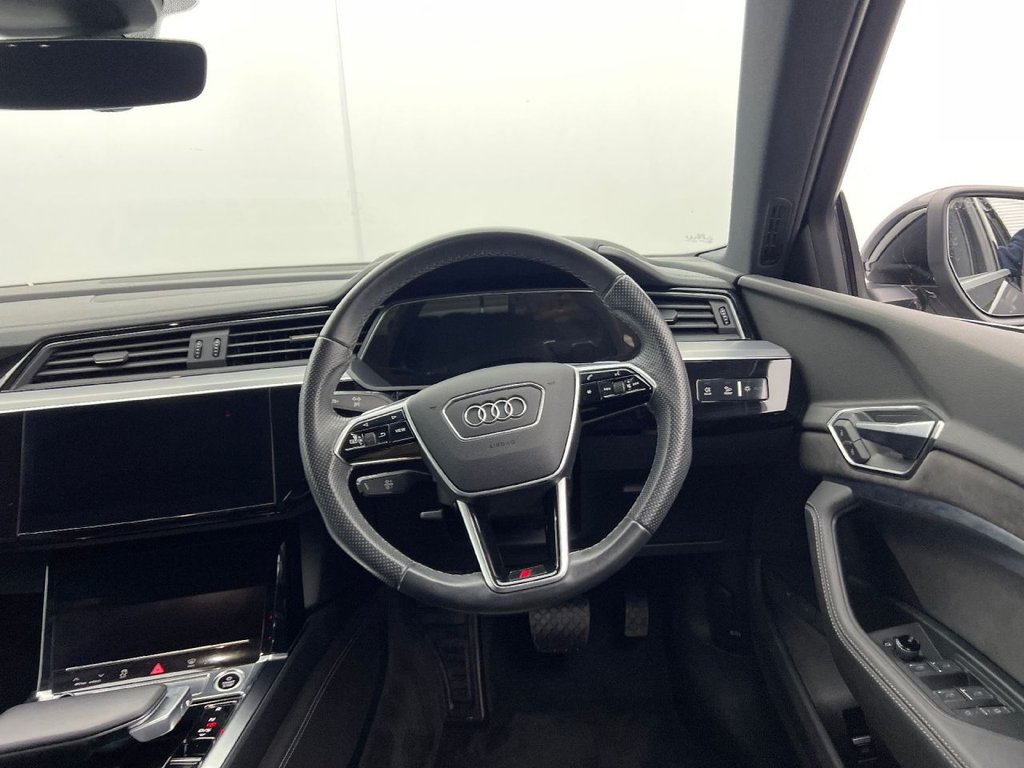 Used Audi e-tron 2021 for sale - 76470133: Photo 9