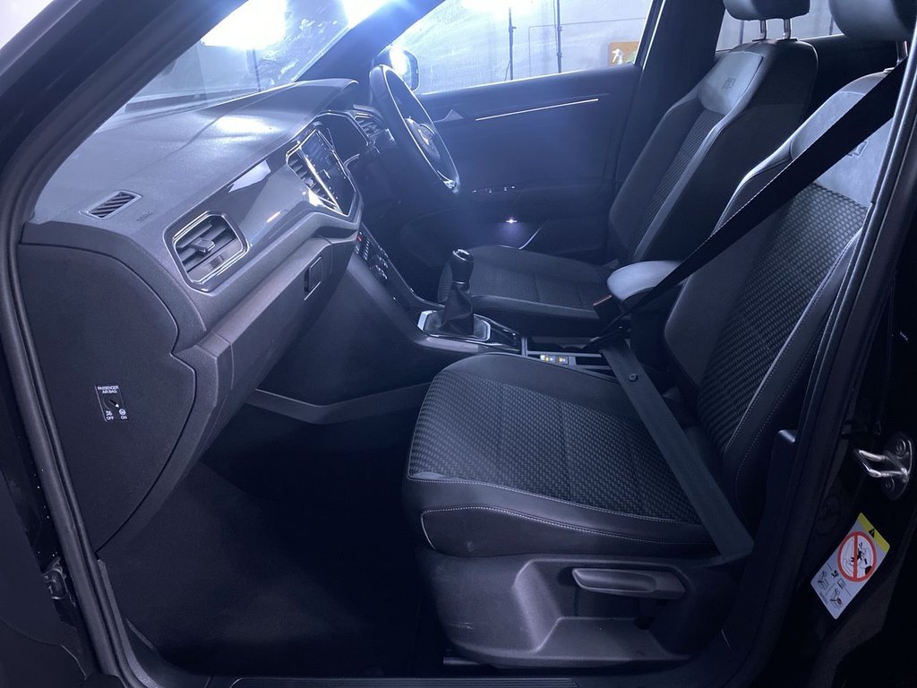 Used Volkswagen T-Roc 2021 for sale - 76711205: Photo 17