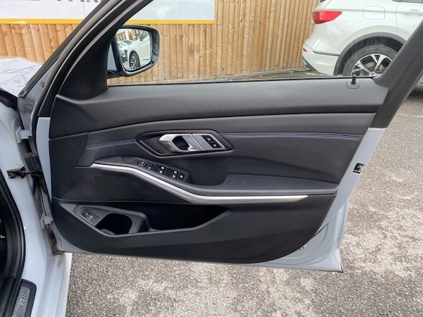 Used BMW 3 Series 2022 for sale - 76173309: Photo 22