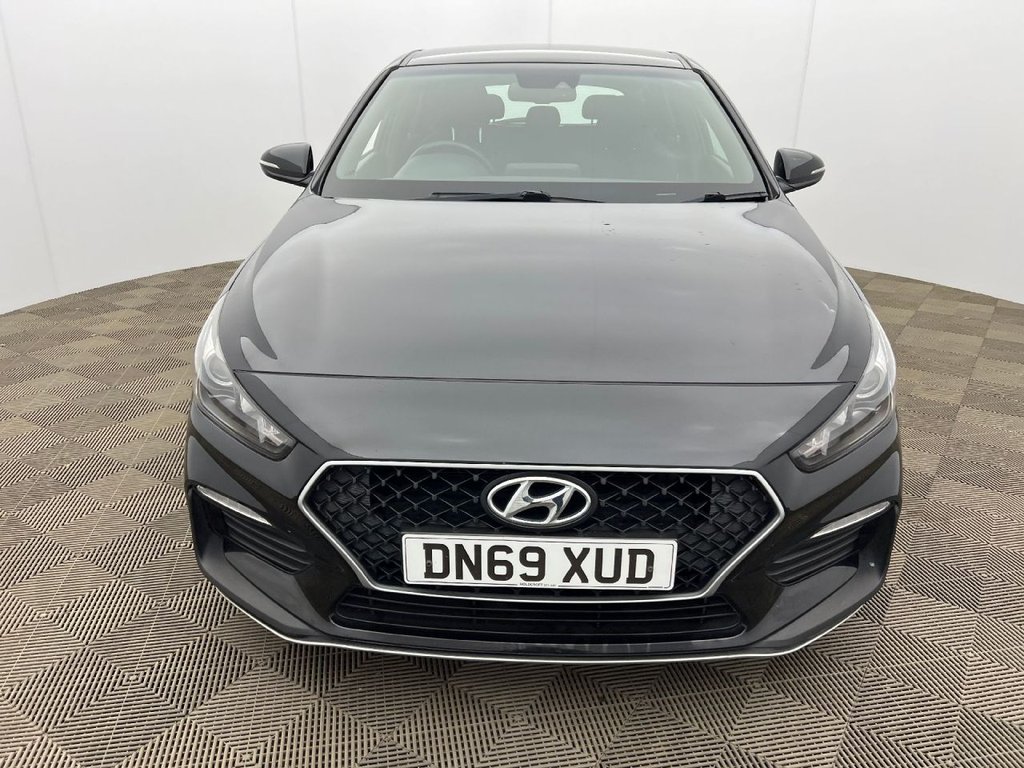 Used Hyundai i30 2019 for sale - 76950255: Photo 3