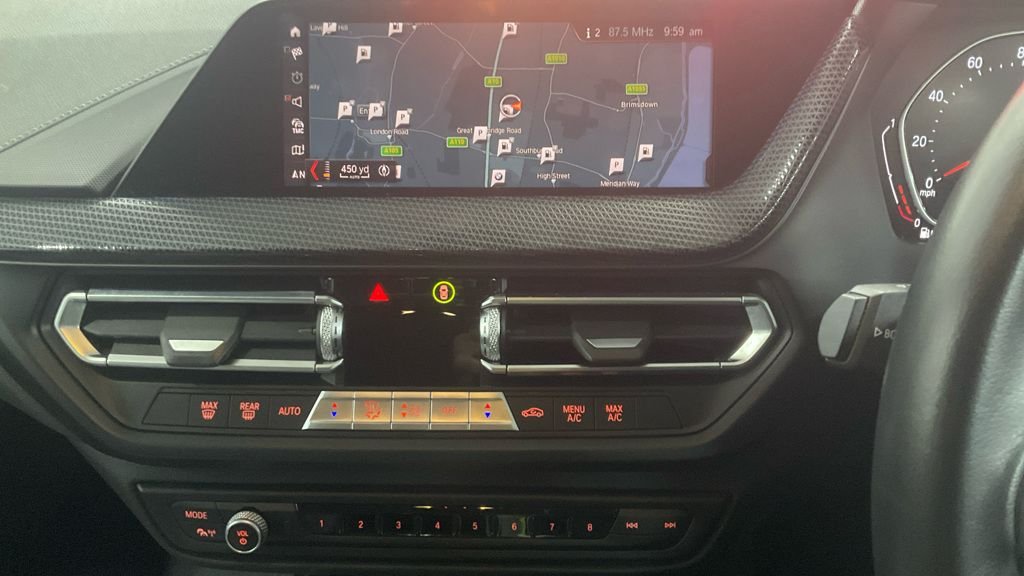 Used BMW 1 Series 2019 for sale - 76327902: Photo 11