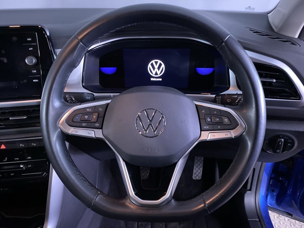 Used Volkswagen T-Roc 2023 for sale - 77121770: Photo 16