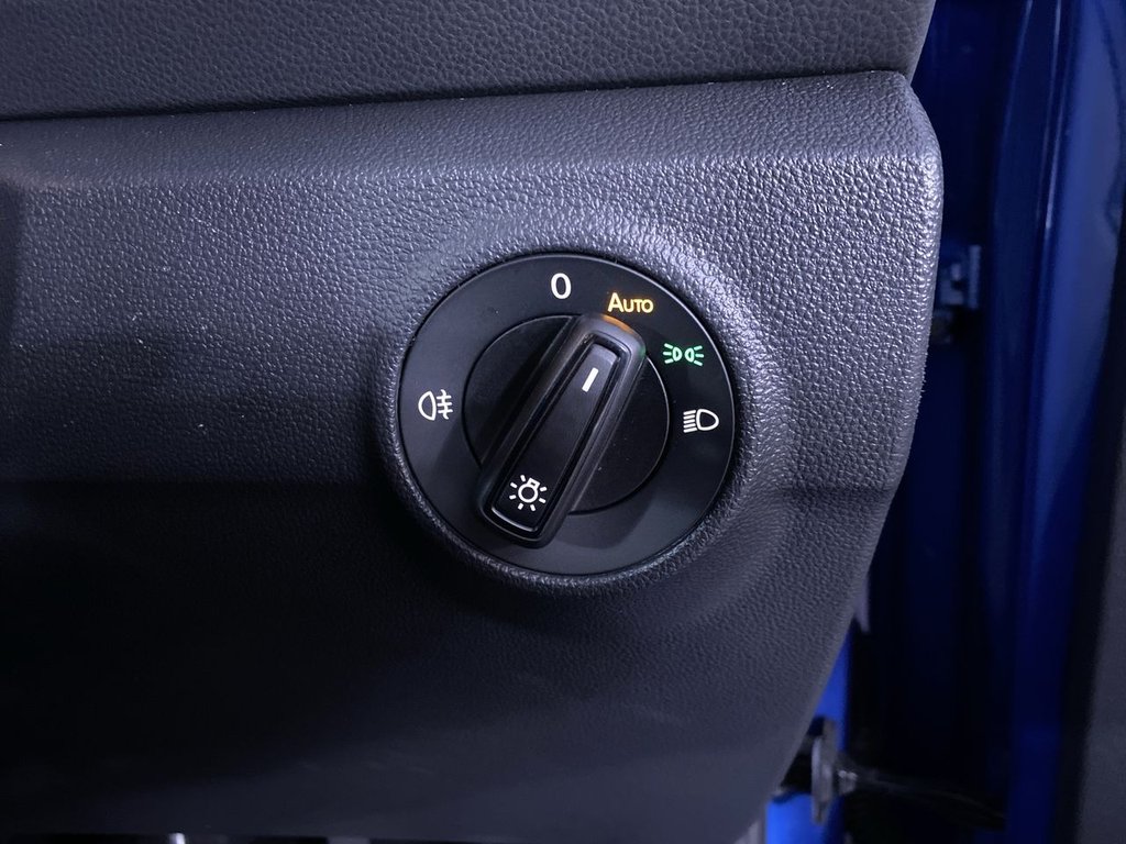 Used Volkswagen T-Roc 2023 for sale - 77121770: Photo 23