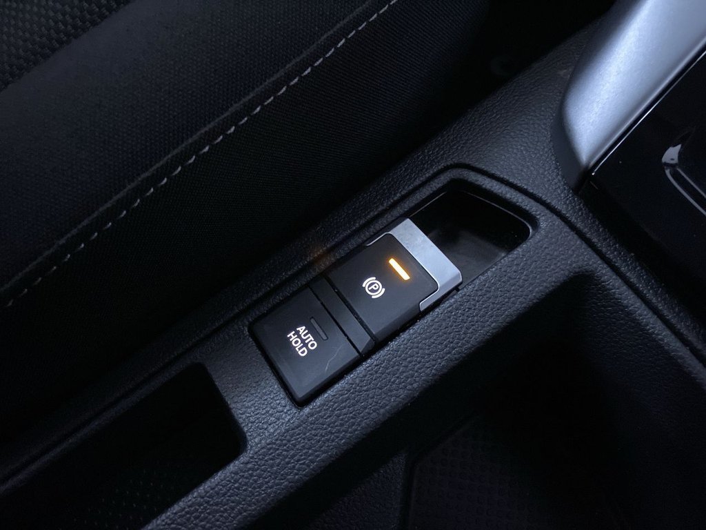 Used Volkswagen T-Roc 2023 for sale - 77121770: Photo 25