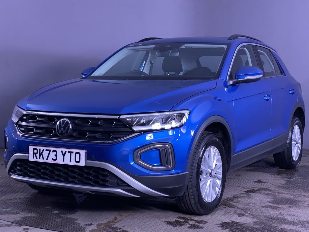 Used Volkswagen T-Roc 2023 for sale - 77121770: Photo 4