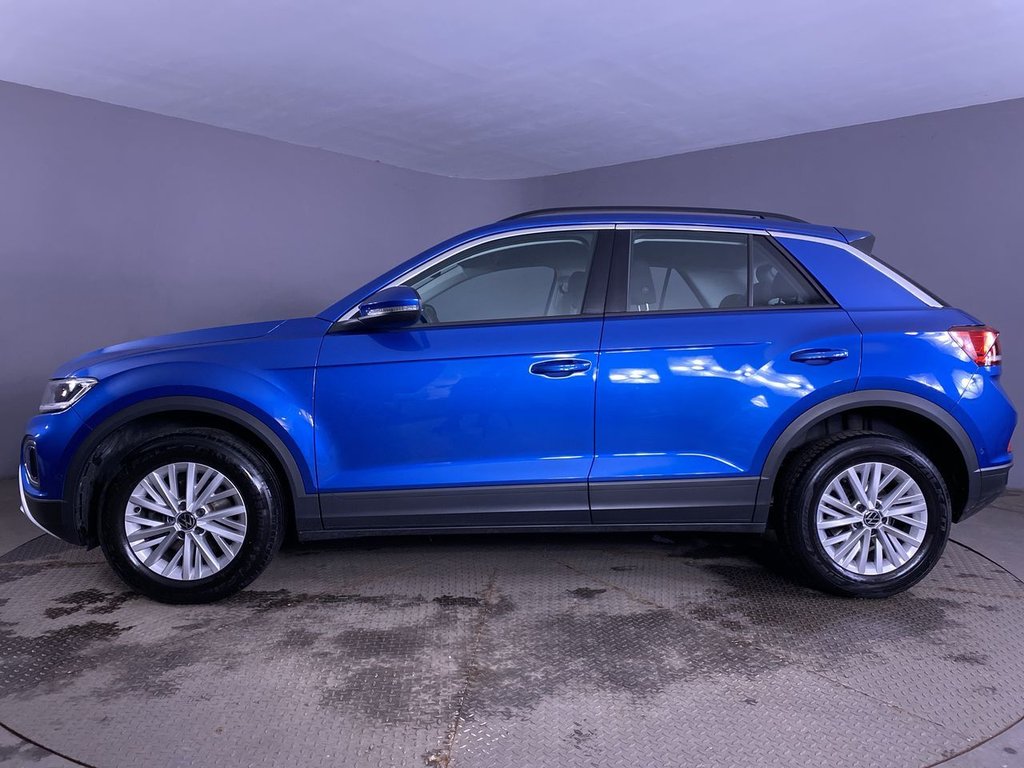 Used Volkswagen T-Roc 2023 for sale - 77121770: Photo 5
