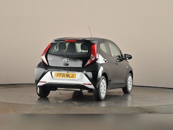 Used Toyota AYGO 2021 for sale - 76267133: Photo 2