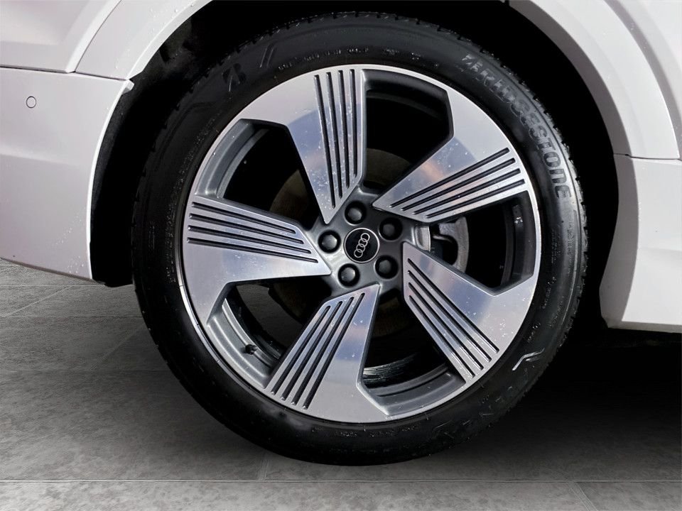 Used Audi e-tron 2023 for sale - 77967078: Photo 10