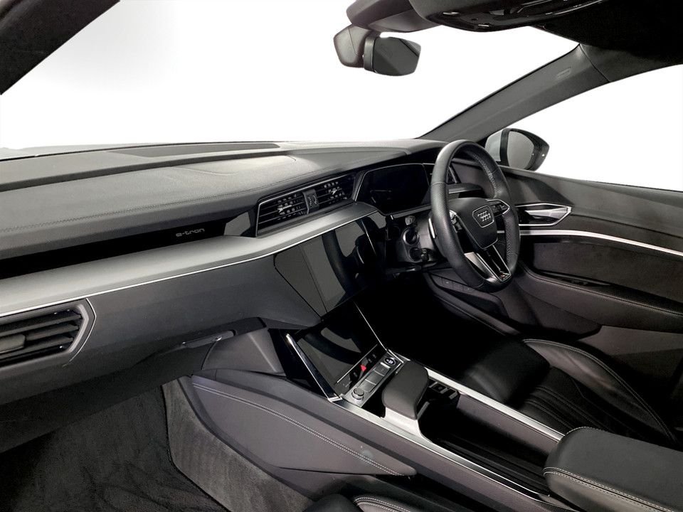 Used Audi e-tron 2023 for sale - 77967078: Photo 15