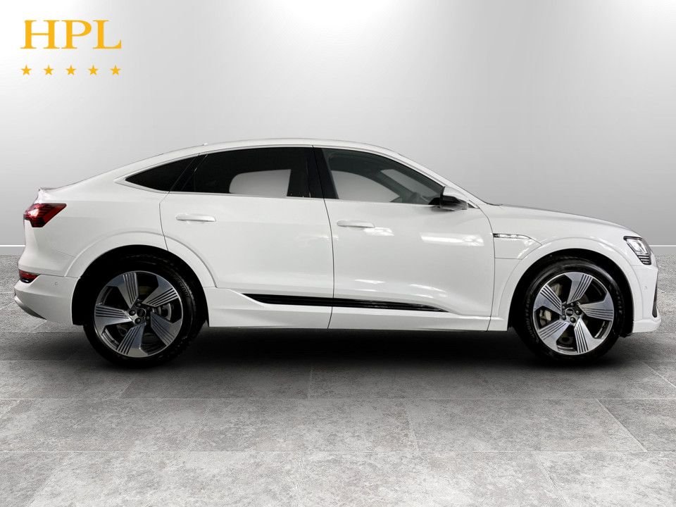 Used Audi e-tron 2023 for sale - 77967078: Photo 8