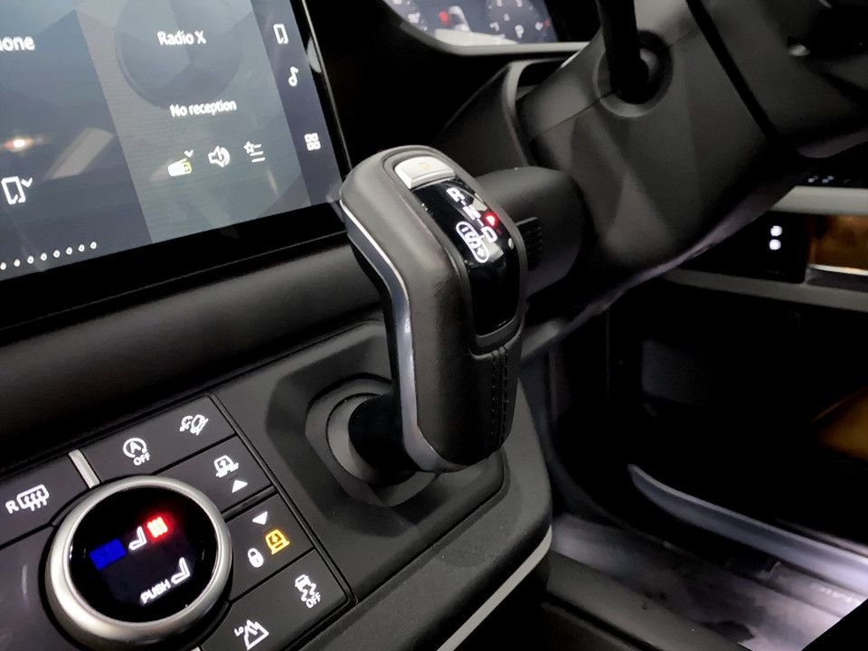 Used Land Rover Defender 90 2022 for sale - 77608808: Photo 17