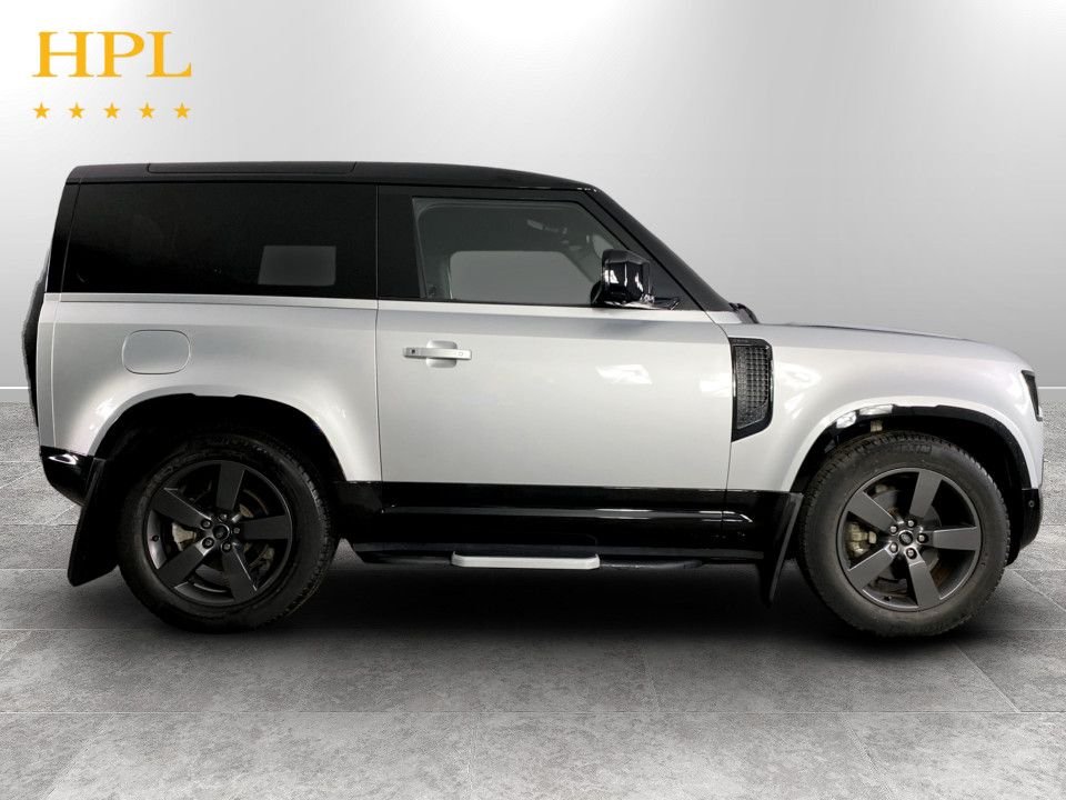 Used Land Rover Defender 90 2022 for sale - 77608808: Photo 8