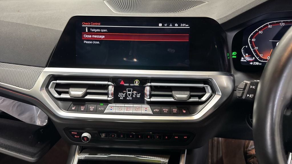 Used BMW 3 Series 2021 for sale - 76345607: Photo 11