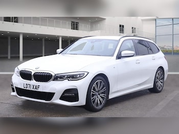 Used BMW 3 Series 2021 for sale - 76345607: Photo