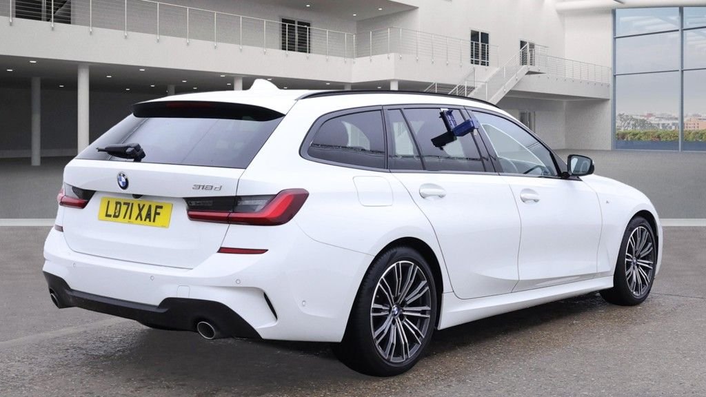 Used BMW 3 Series 2021 for sale - 76345607: Photo 4