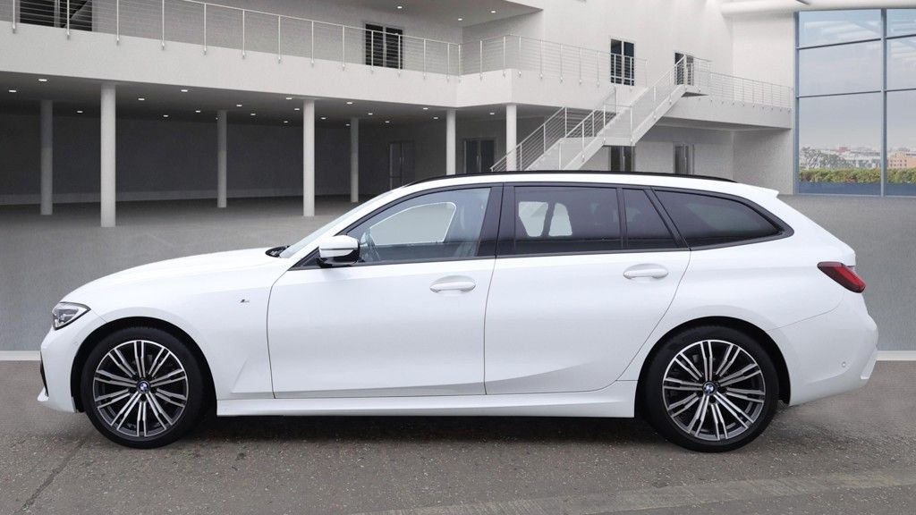 Used BMW 3 Series 2021 for sale - 76345607: Photo 6
