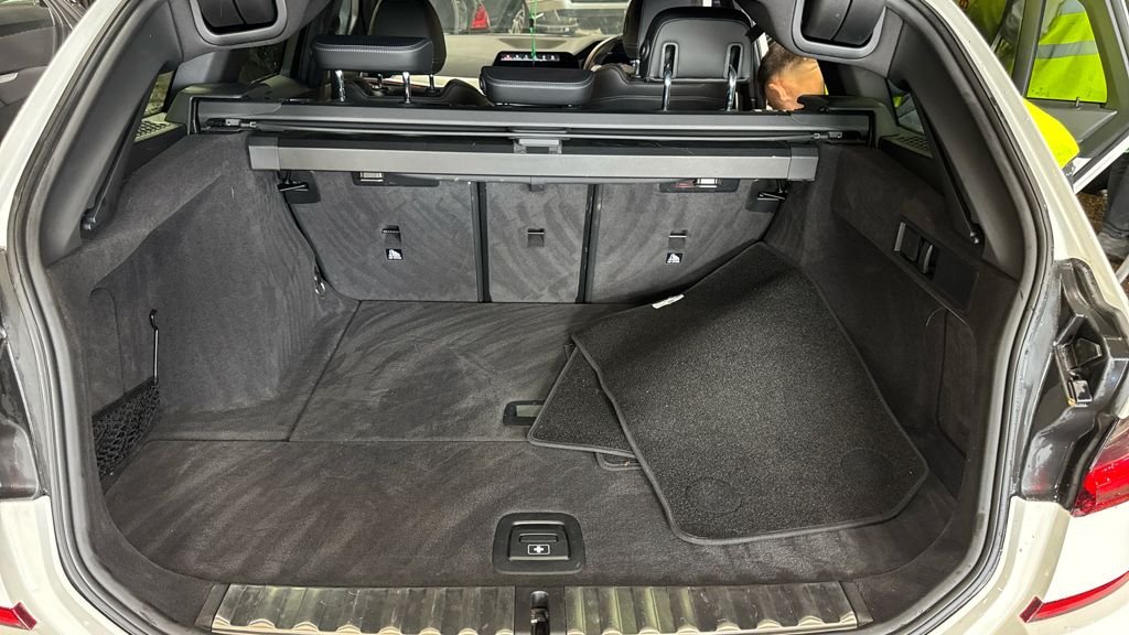 Used BMW 3 Series 2021 for sale - 76345607: Photo 7