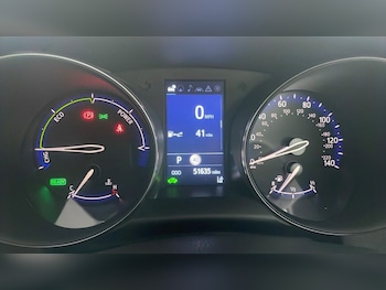 Used Toyota C-HR 2021 for sale - 76235913: Photo