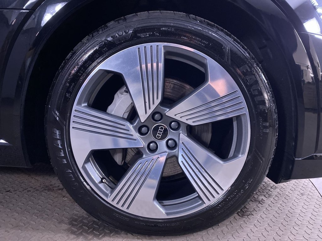 Used Audi e-tron 2022 for sale - 77451836: Photo 12