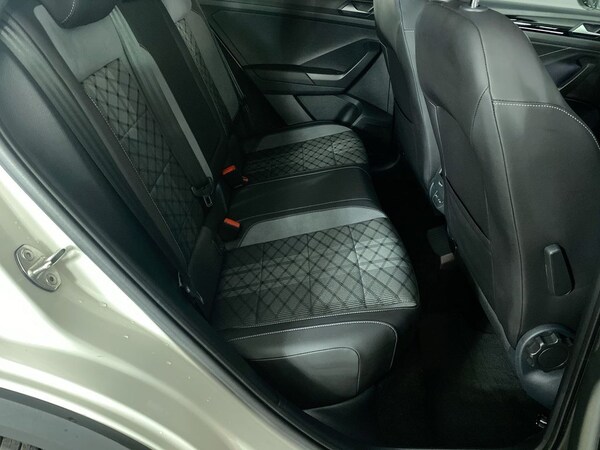 Used Volkswagen T-Roc 2023 for sale - 75046943: Photo 19