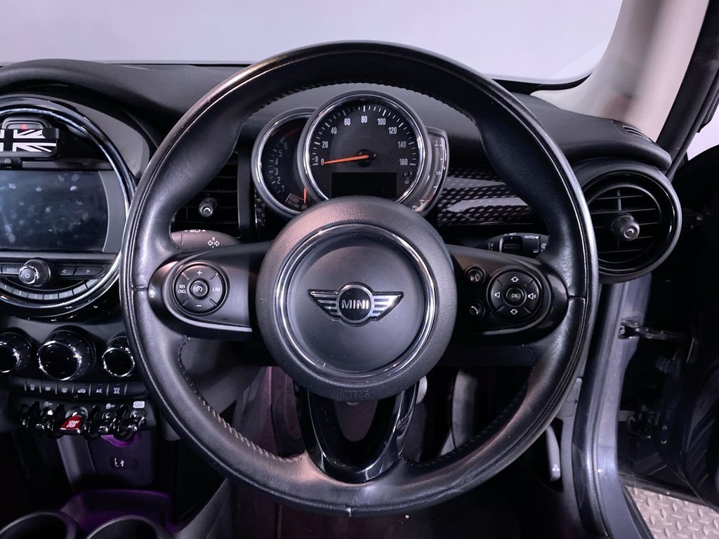 Used MINI Hatch 2018 for sale - 76039757: Photo 16