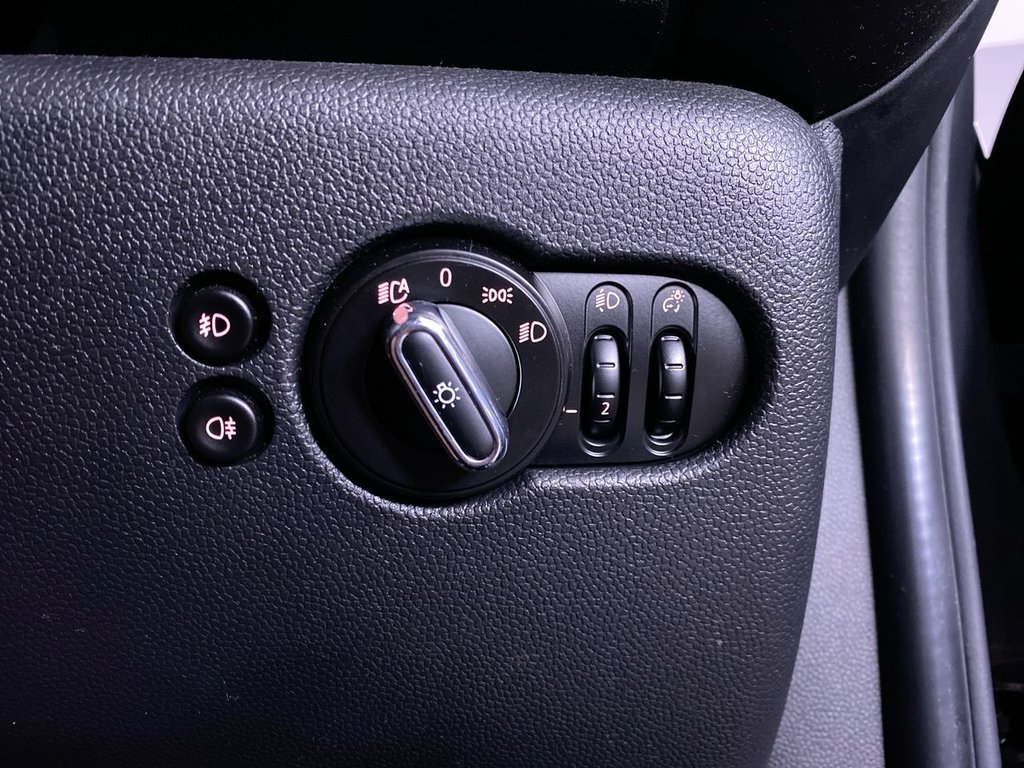 Used MINI Hatch 2018 for sale - 76039757: Photo 23