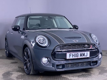Used MINI Hatch 2018 for sale - 76039757: Photo 2