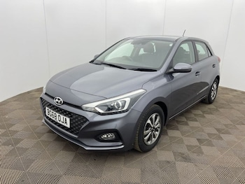 Used Hyundai i20 2018 for sale - 76417579: Photo