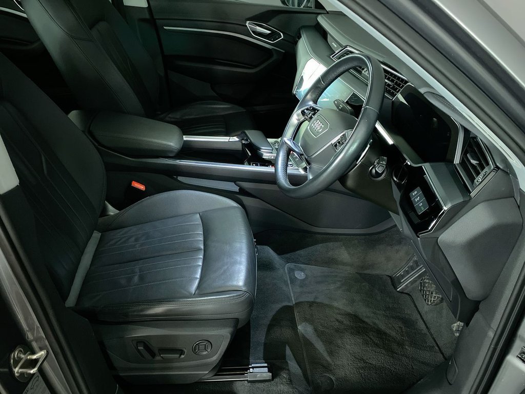 Used Audi e-tron 2021 for sale - 76132504: Photo 15
