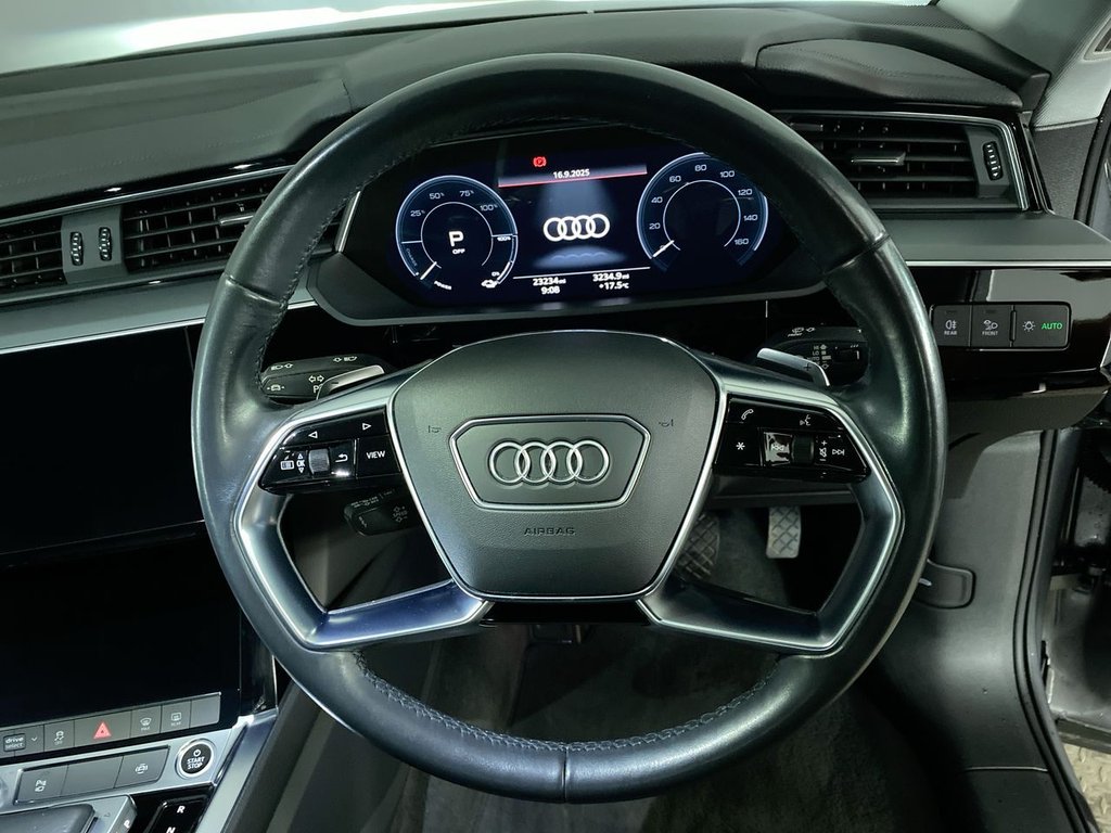 Used Audi e-tron 2021 for sale - 76132504: Photo 16