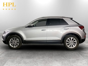 Used Volkswagen T-Roc 2022 for sale - 79300825: Photo