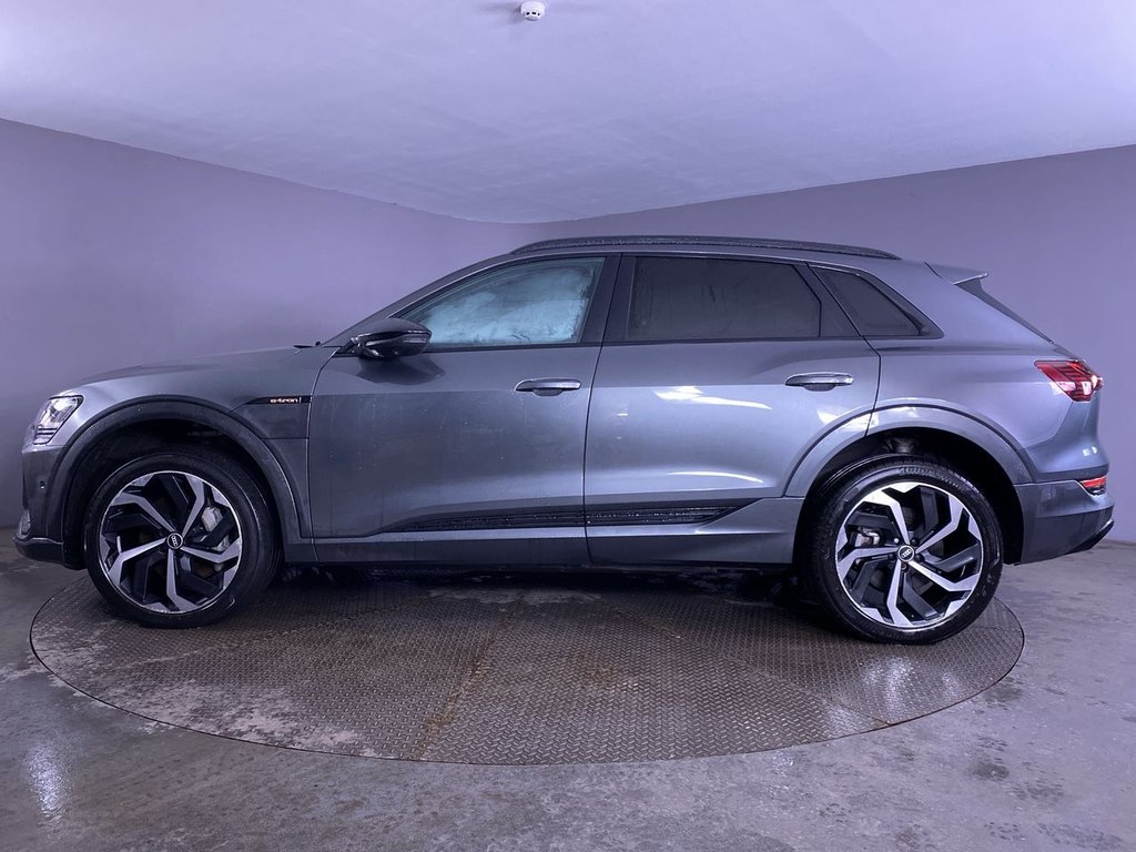 Used Audi e-tron 2021 for sale - 76820182: Photo 12